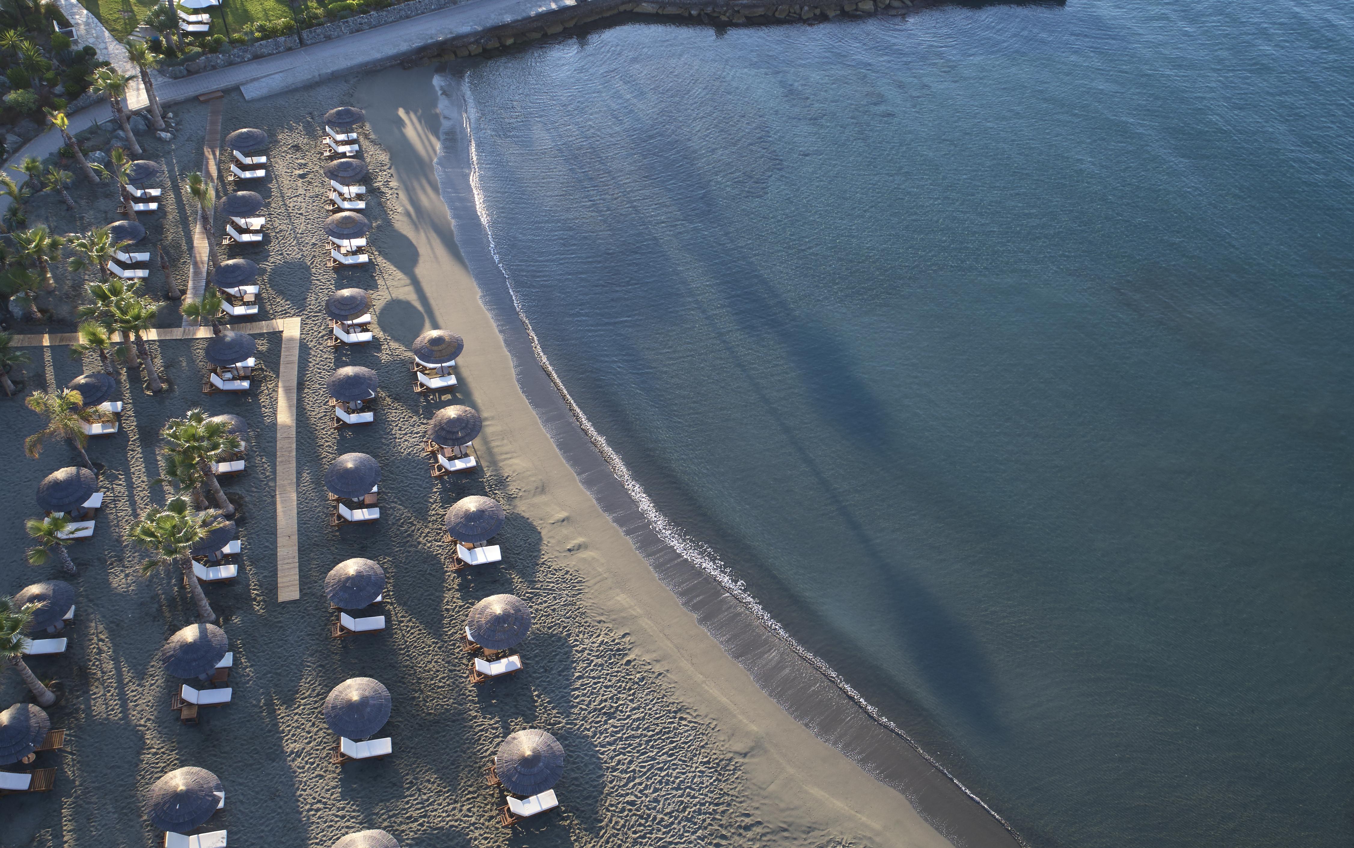 Amathus Beach Hotel Limassol Eksteriør billede Aerial view of the beach