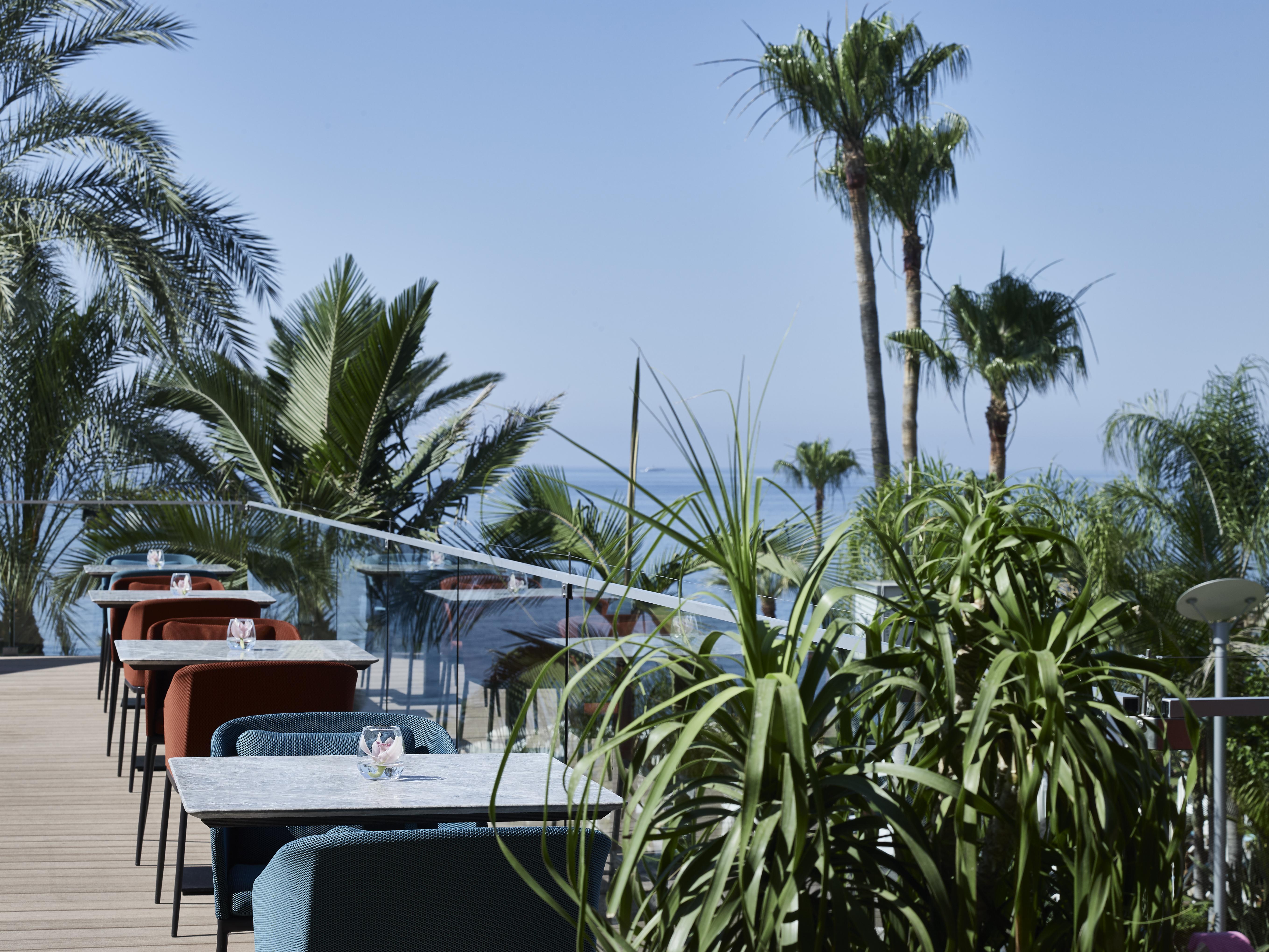 Amathus Beach Hotel Limassol Eksteriør billede The restaurant
