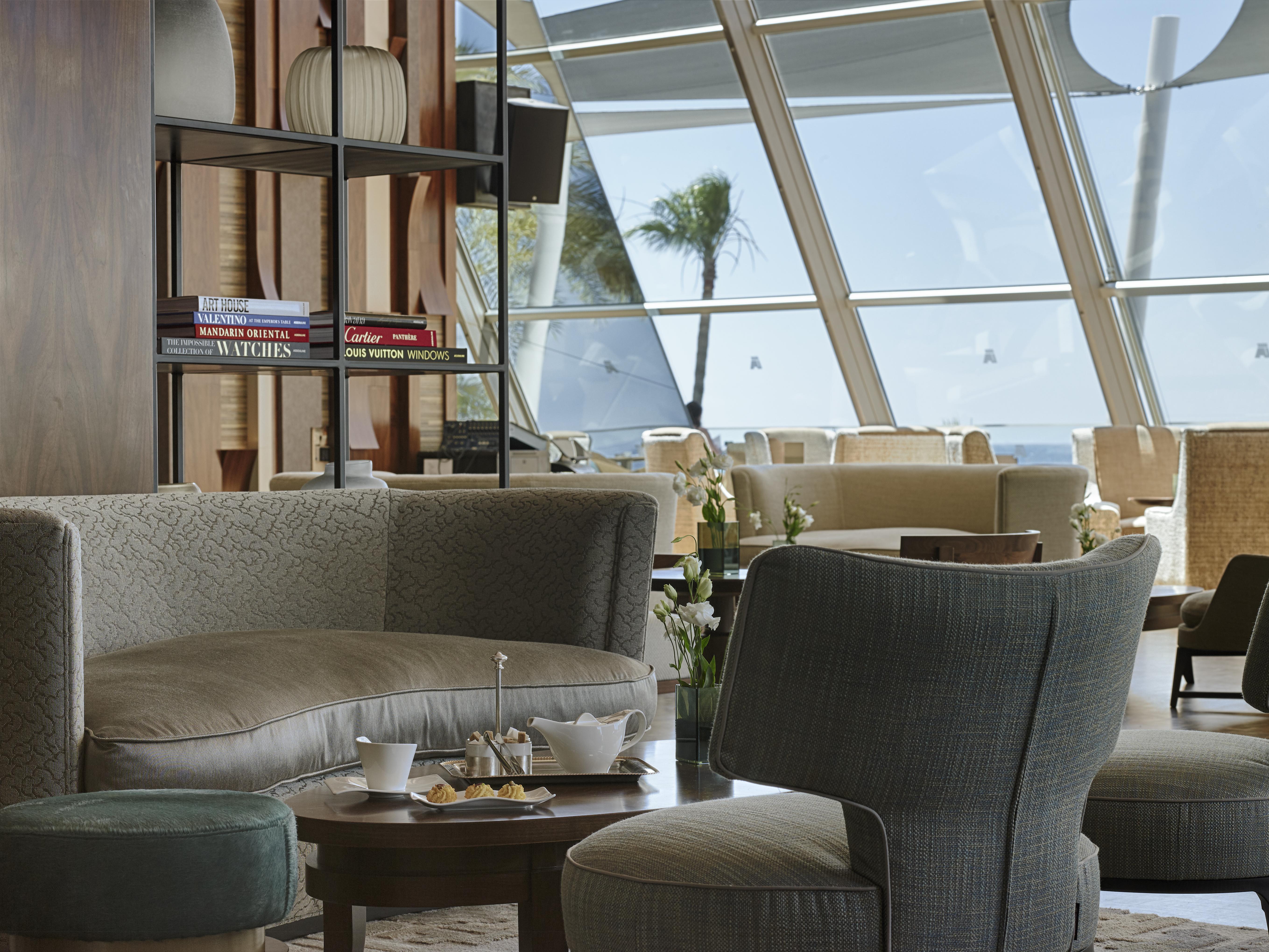 Amathus Beach Hotel Limassol Eksteriør billede The Club at Hamad International Airport