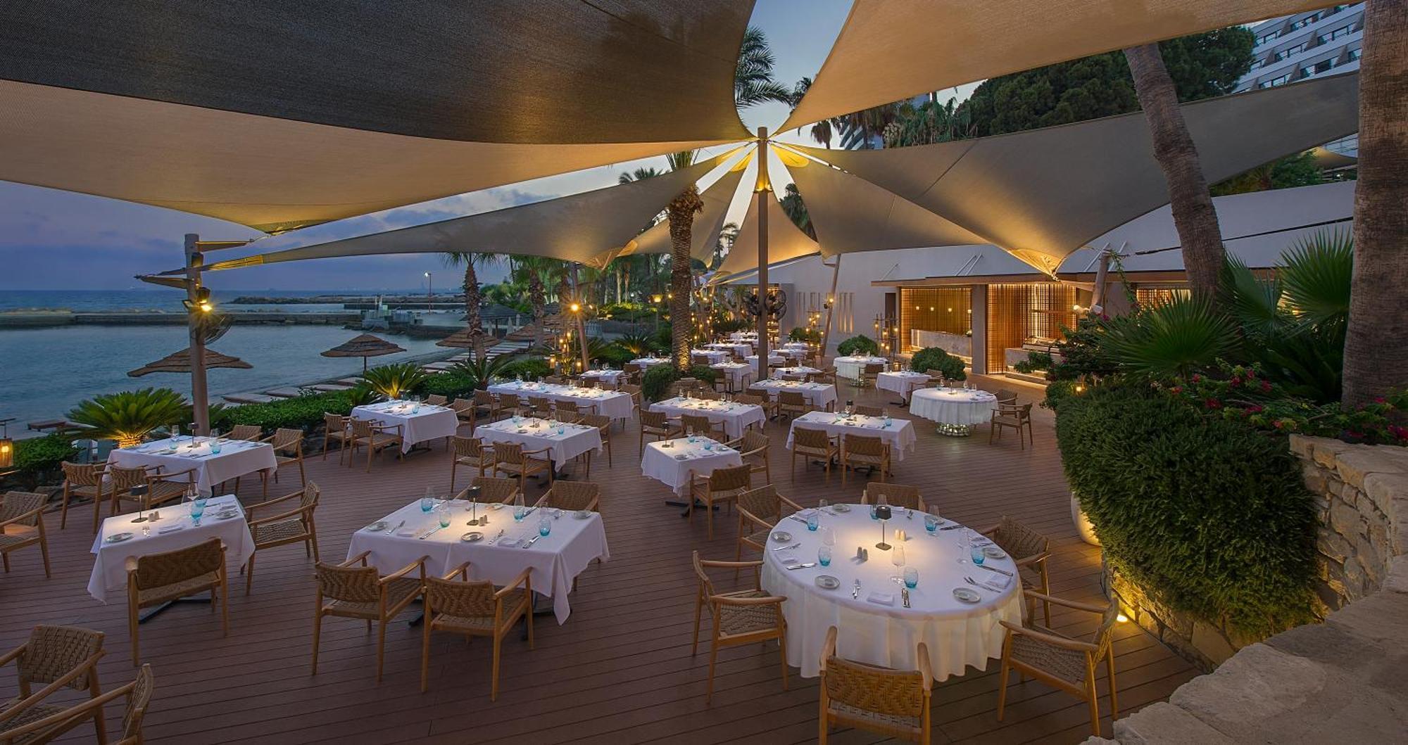 Amathus Beach Hotel Limassol Eksteriør billede The Beach Club